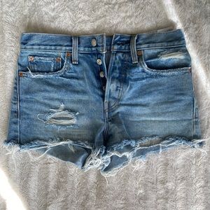 Levi’s high-rise shorts